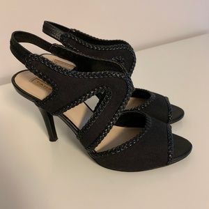 Tahari black heels size 7.5